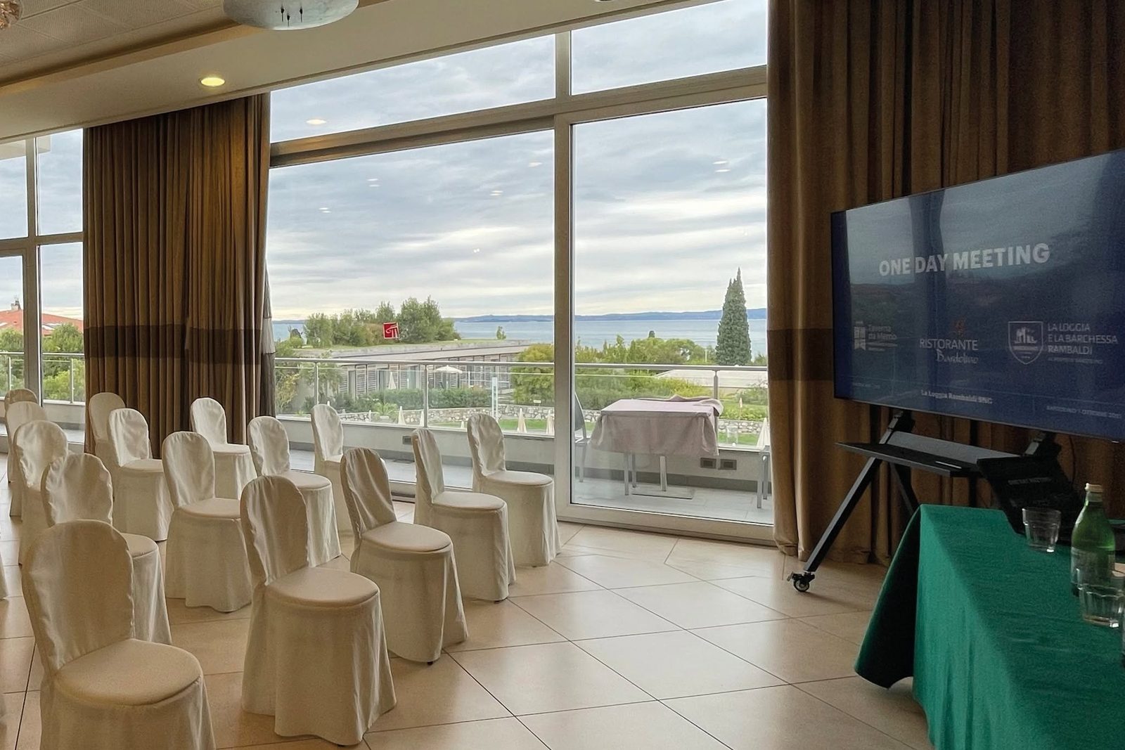 Meeting e team building VisitLoggia